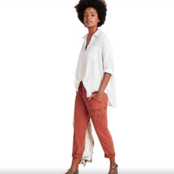Anthropologie Angela Cropped Utility Cargo Pants Washed Brick Red Size 28 - Picture 3 of 10